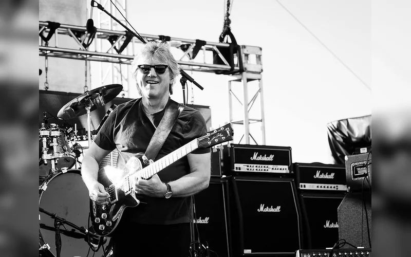 Triumph’s Rik Emmett Recovering After Food Poisoning, Announces New Album