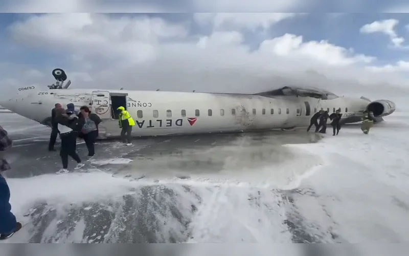 BREAKING NEWS!! Delta Plane Crashes and Overturns While Landing at Toronto Airport